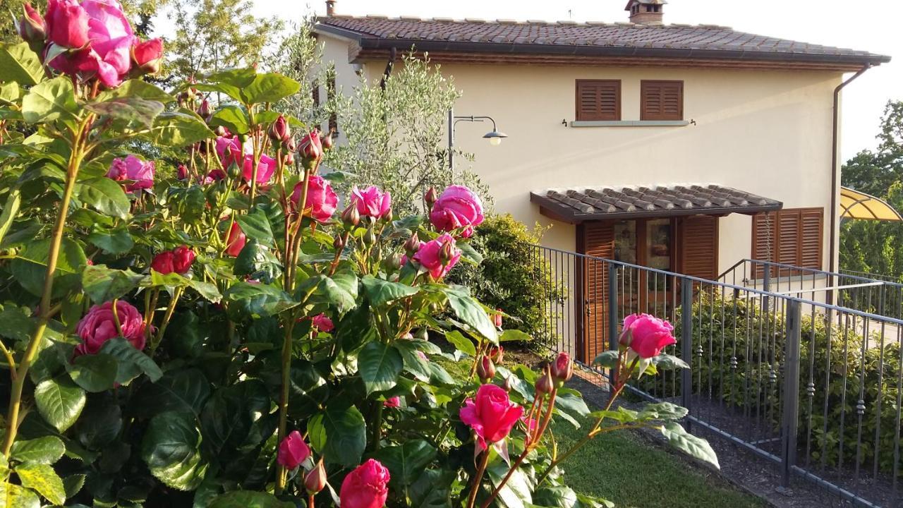 I 3 Cipressi Vila Chiassa Superiore Exterior foto