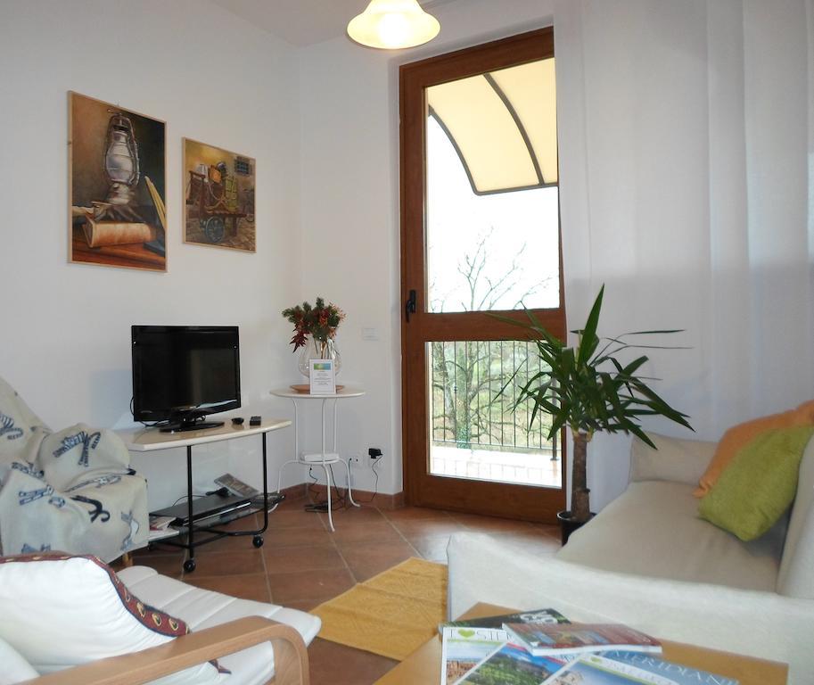 I 3 Cipressi Vila Chiassa Superiore Quarto foto