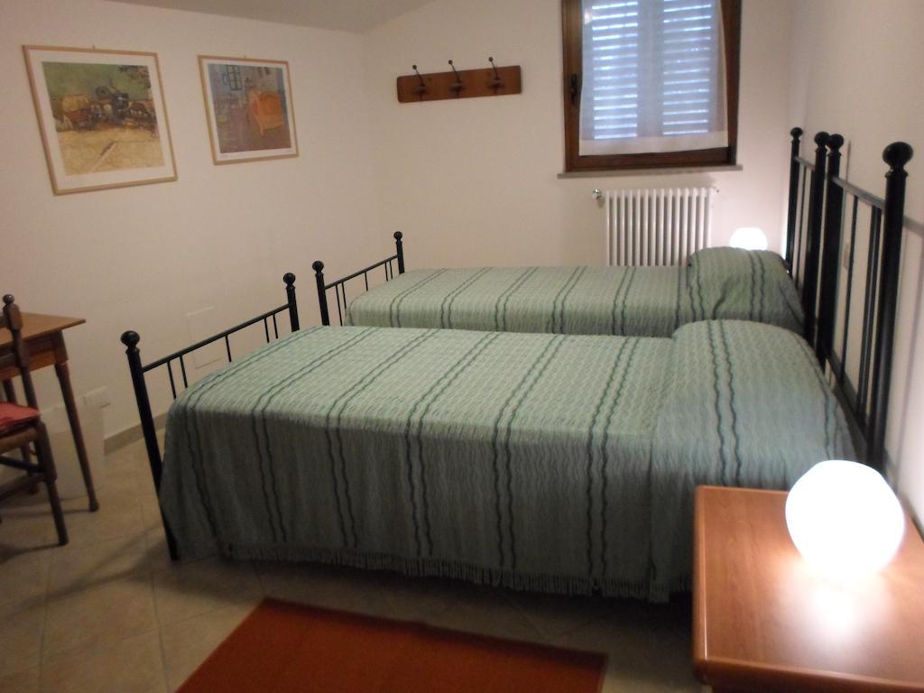 I 3 Cipressi Vila Chiassa Superiore Quarto foto
